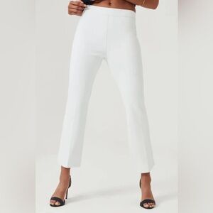 NWT! SPANX On the Go Kick Flare Pant Classic White Style 20373. M